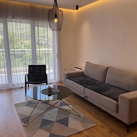 Adriatic Apartment *